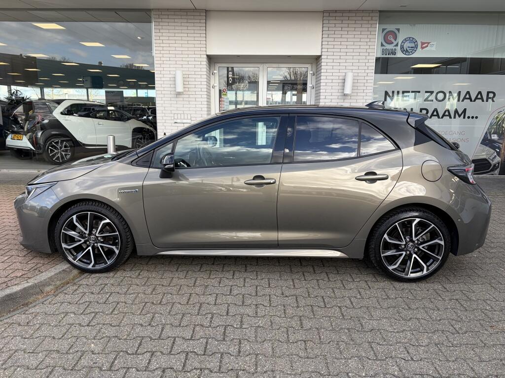 Toyota Corolla 2.0 Hybrid Executive | Stoelverwarming | Sensoren V/A | Navi - Image 3