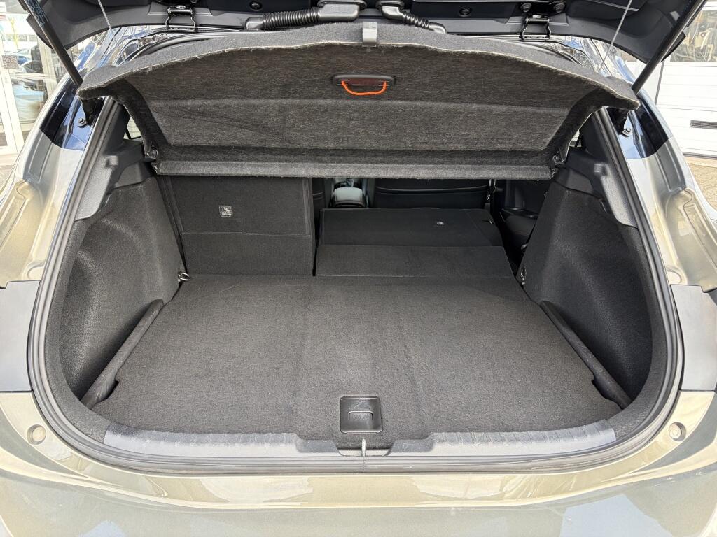 Toyota Corolla 2.0 Hybrid Executive | Stoelverwarming | Sensoren V/A | Navi - Image 33