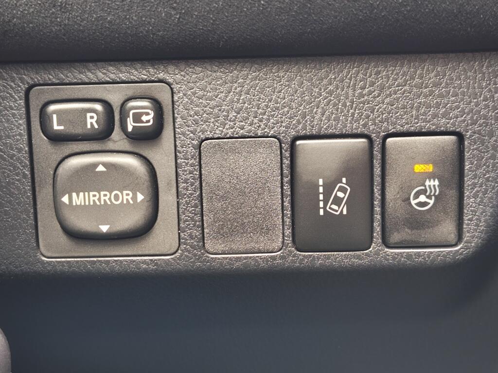 Toyota RAV4 2.5 Hybrid AWD Style | Trekhaak |  1650kg Trekgew. | Treeplanken - Image 25