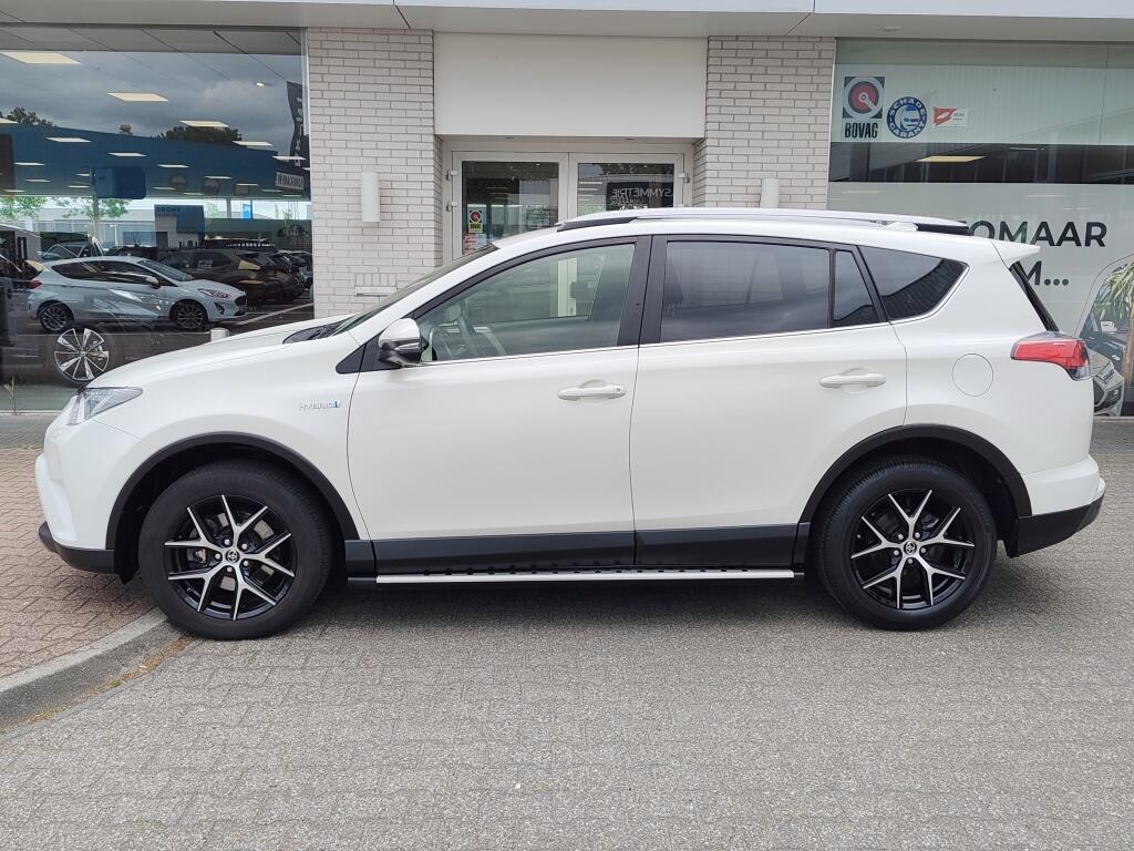 Toyota RAV4 2.5 Hybrid AWD Style | Trekhaak |  1650kg Trekgew. | Treeplanken - Image 3