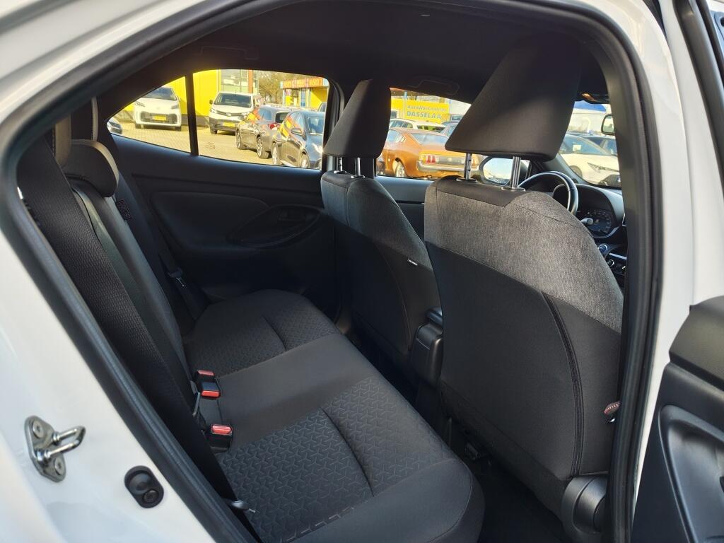 Toyota Yaris Cross 1.5 Hybrid 130 Dynamic | Comfort Pack | Sensoren v/a | Stoelverw - Image 31