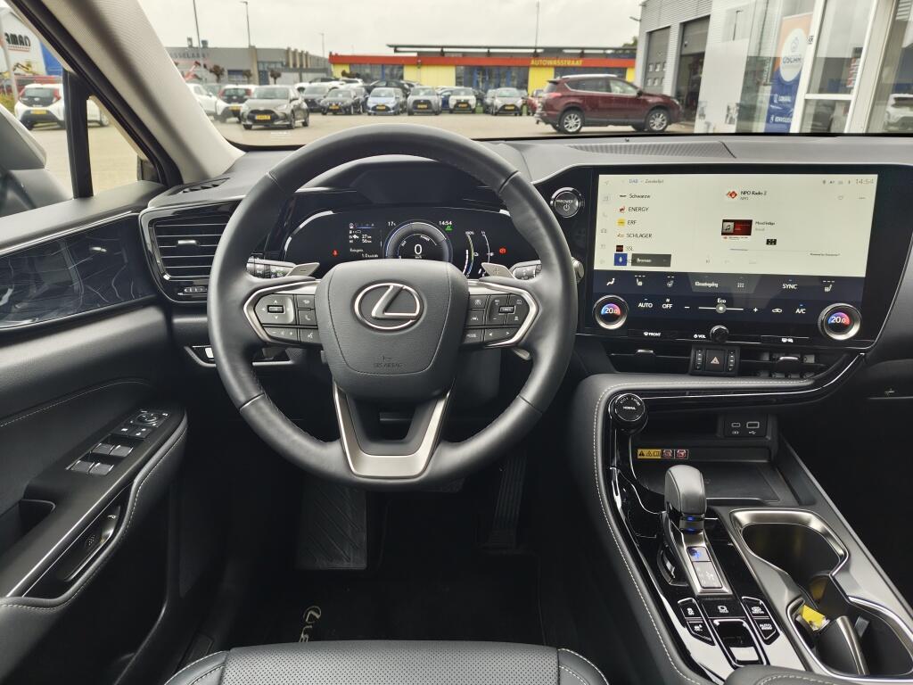 Lexus NX 450h+ AWD Luxury Line | Trekhaak | 1500Kg Trekgew. | Leder | And - Image 10