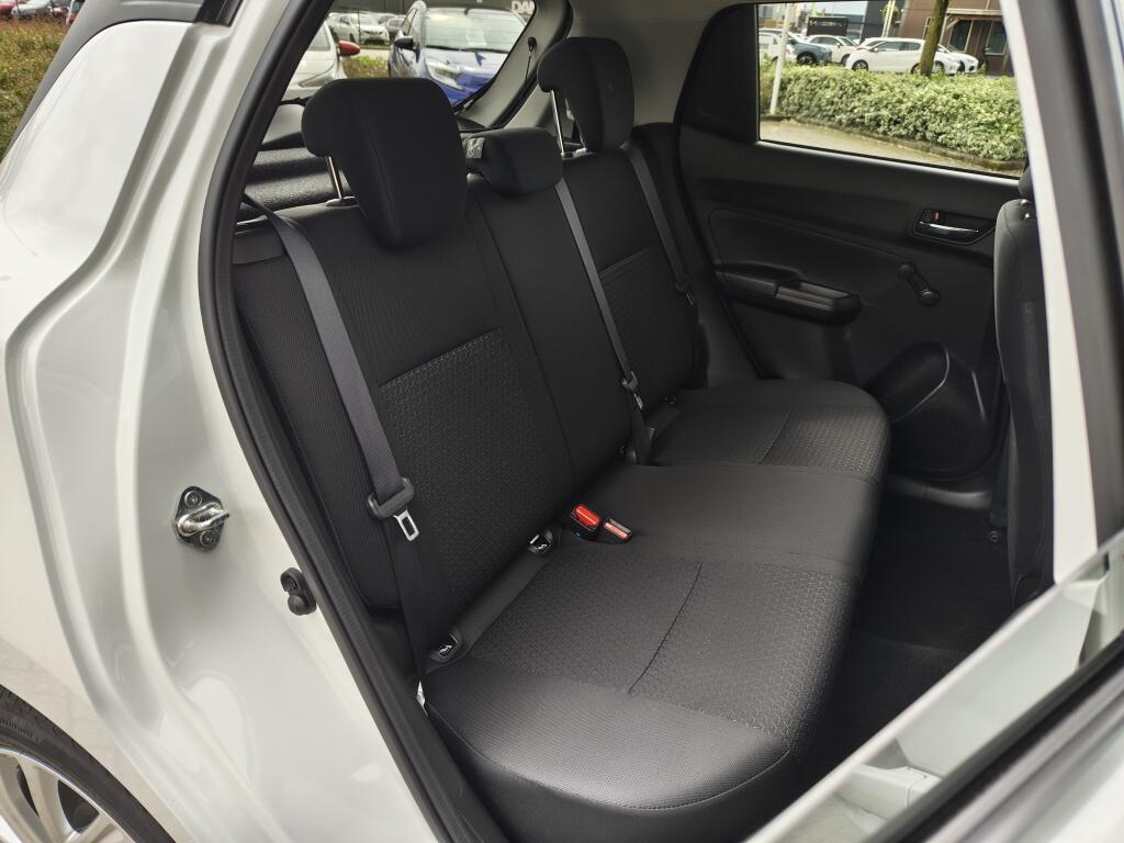 Suzuki Swift 1.2 Select Smart Hybrid | Cruise | Sensoren | Stoelverwarming | - Image 28