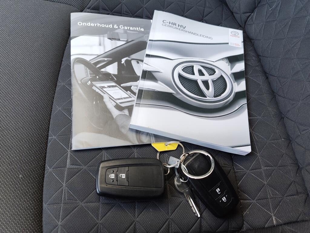 Toyota C-HR 2.0 Hybrid First Edition | Trekhaak | JBL | Navi | Sensoren v/a - Image 45