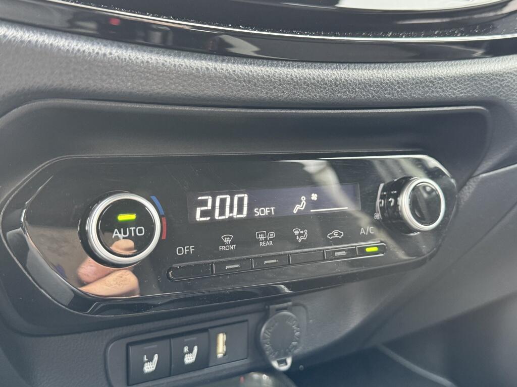 Toyota Aygo X 1.0 VVT-i MT Envy | Sensoren V + A | Stoelverwarming | Apple car - Image 29