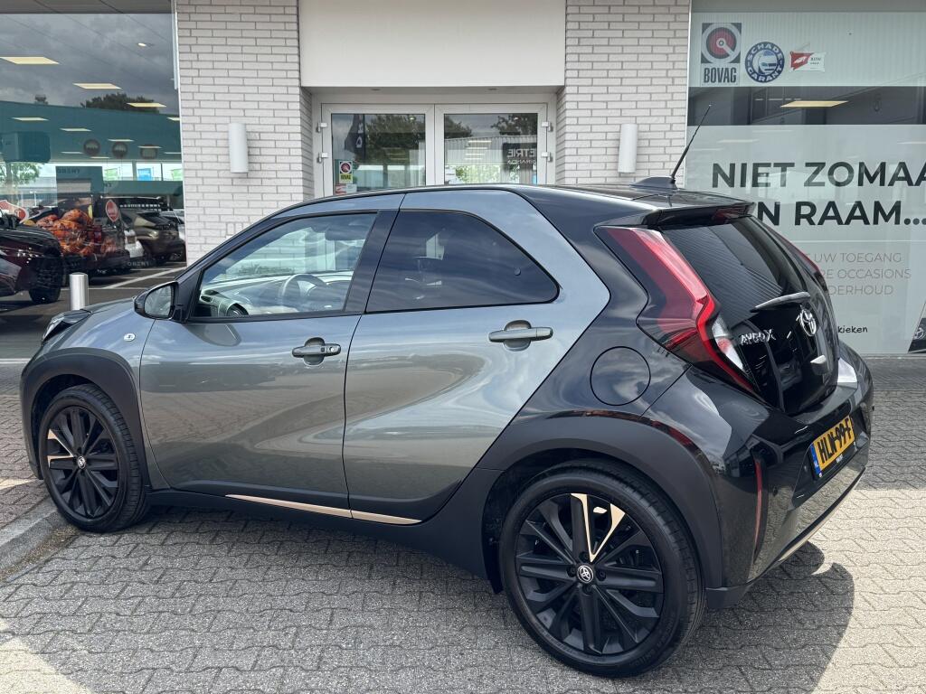 Toyota Aygo X 1.0 VVT-i MT Envy | Sensoren V + A | Stoelverwarming | Apple car - Image 3