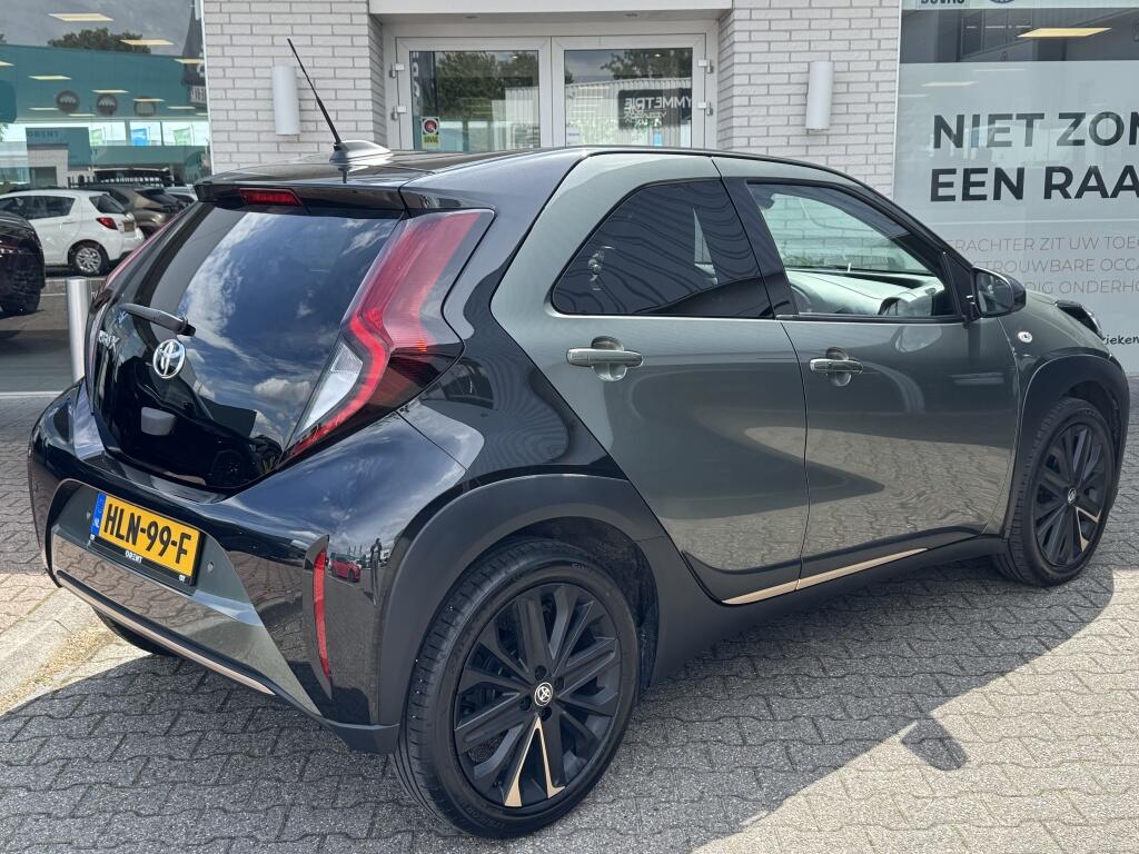 Toyota Aygo X 1.0 VVT-i MT Envy | Sensoren V + A | Stoelverwarming | Apple car - Image 4