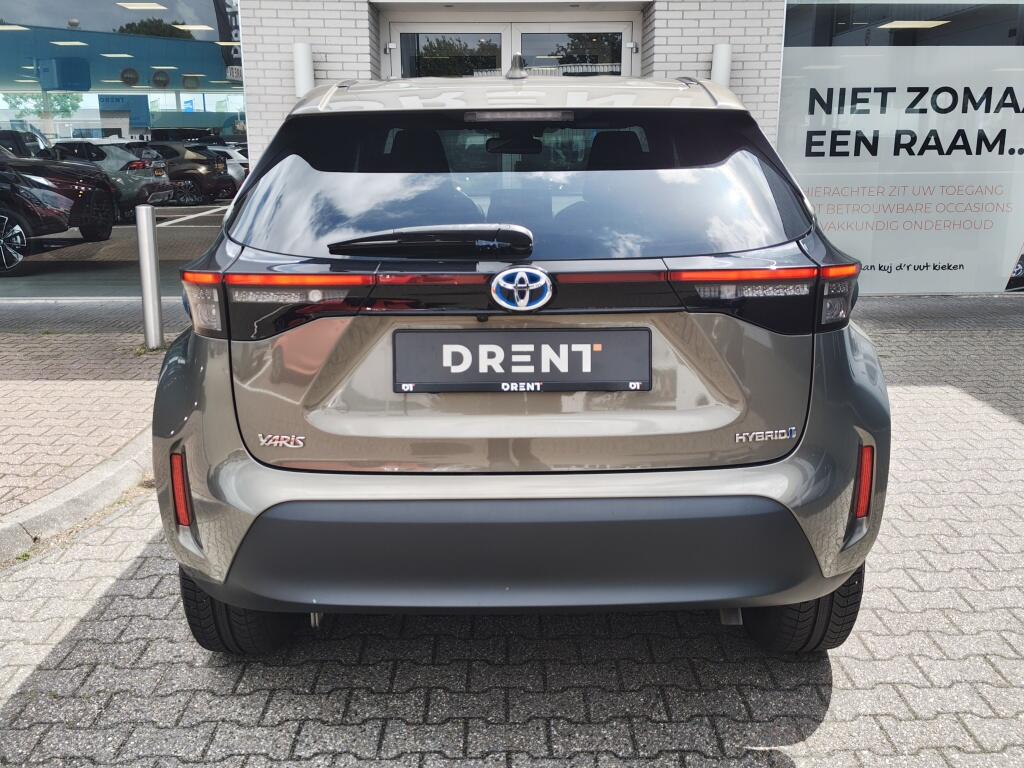Toyota Yaris Cross 1.5 Hybrid Dynamic |All Season | Navi | Keyless Entry & Start | - Image 7