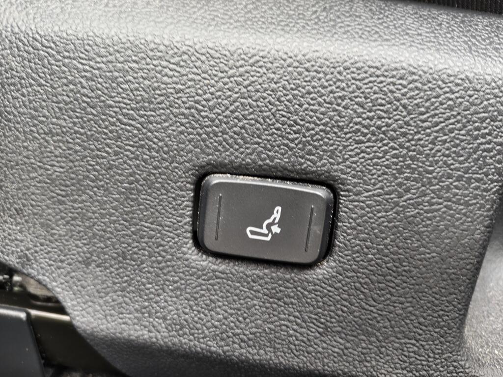 Toyota Corolla Touring Sports 1.8 Hybrid Business Plus | Stoelverwarming | Keyless Entry&Start - Image 27