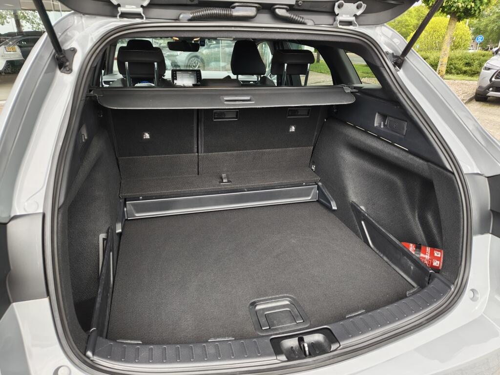 Toyota Corolla Touring Sports 1.8 Hybrid Business Plus | Stoelverwarming | Keyless Entry&Start - Image 33
