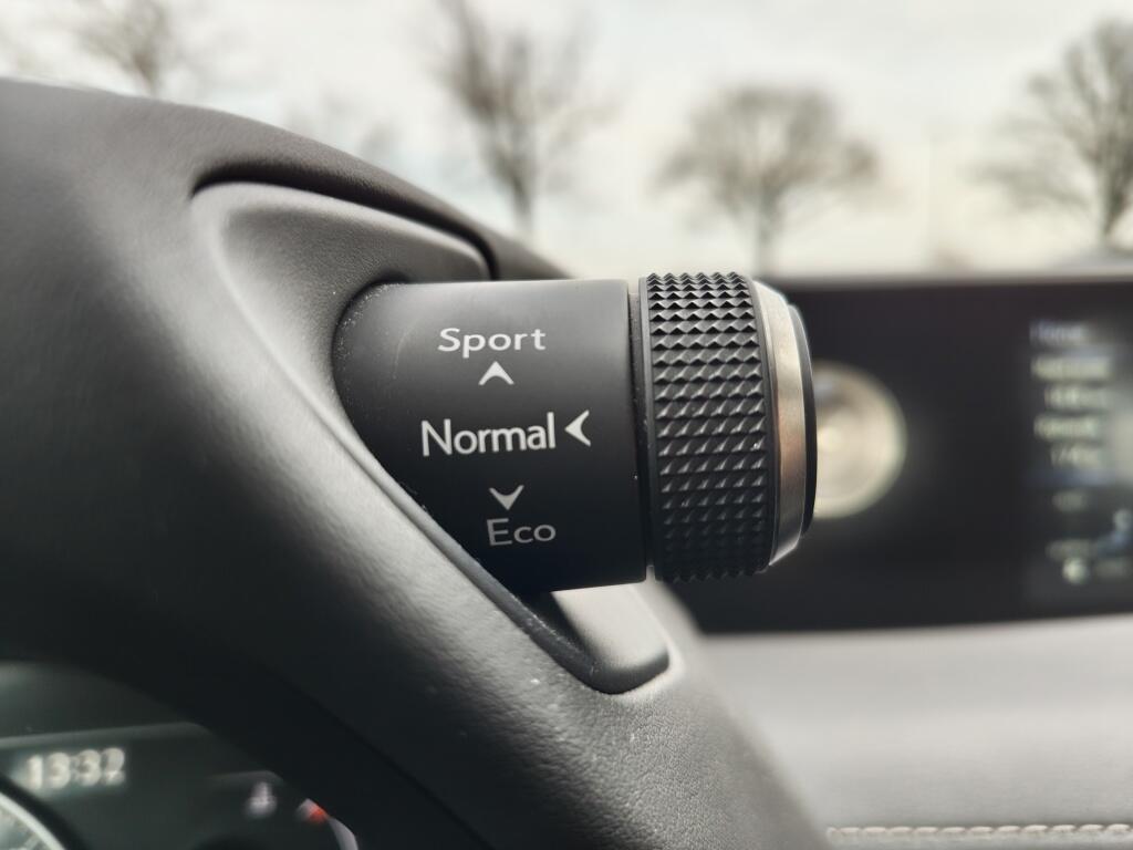 Lexus UX 250h Luxury Line | Sensoren v/a | Stoel & Stuurverwarming | - Image 13