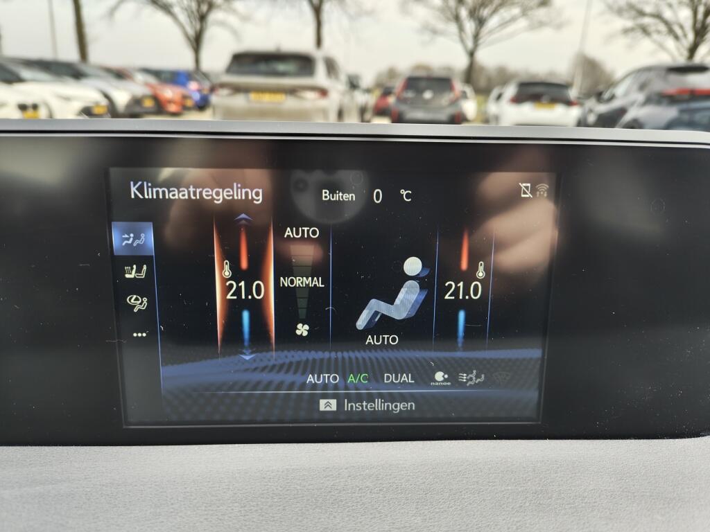 Lexus UX 250h Luxury Line | Sensoren v/a | Stoel & Stuurverwarming | - Image 17