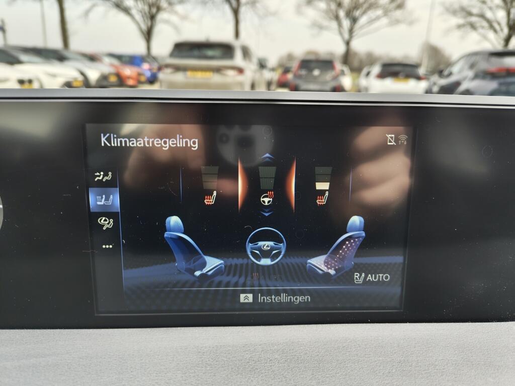 Lexus UX 250h Luxury Line | Sensoren v/a | Stoel & Stuurverwarming | - Image 18