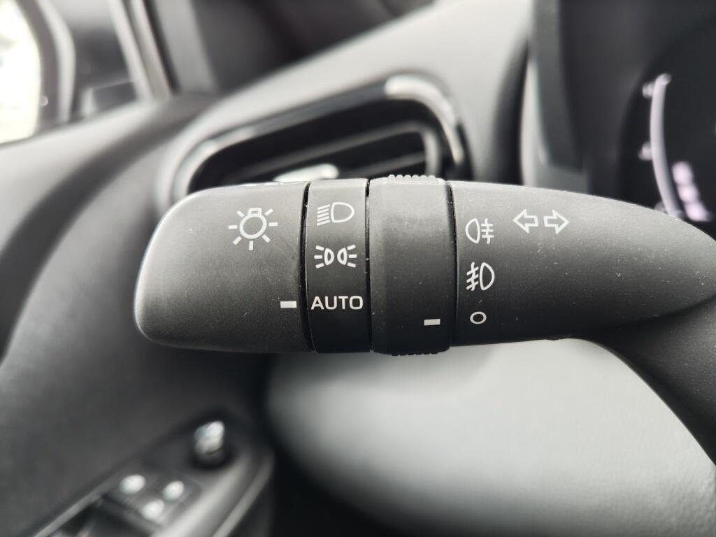 Toyota Yaris Cross 1.5 Hybrid 115 Dynamic | Stoel/Stuurverwarming | Android Auto - Image 10