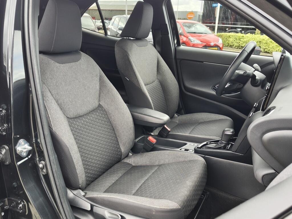 Toyota Yaris Cross 1.5 Hybrid 115 Dynamic | Stoel/Stuurverwarming | Android Auto - Image 27