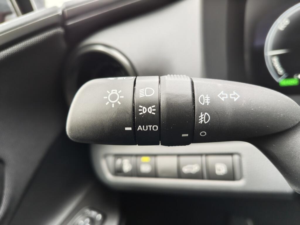 Toyota C-HR 1.8 Hybrid 140 First Edition | All-Season | Navi | Sensoren v/a - Image 11
