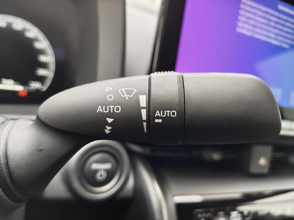 Toyota C-HR 1.8 Hybrid 140 First Edition | All-Season | Navi | Sensoren v/a - Image 12