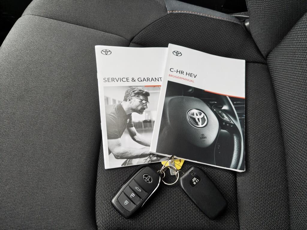 Toyota C-HR 1.8 Hybrid 140 First Edition | All-Season | Navi | Sensoren v/a - Image 44