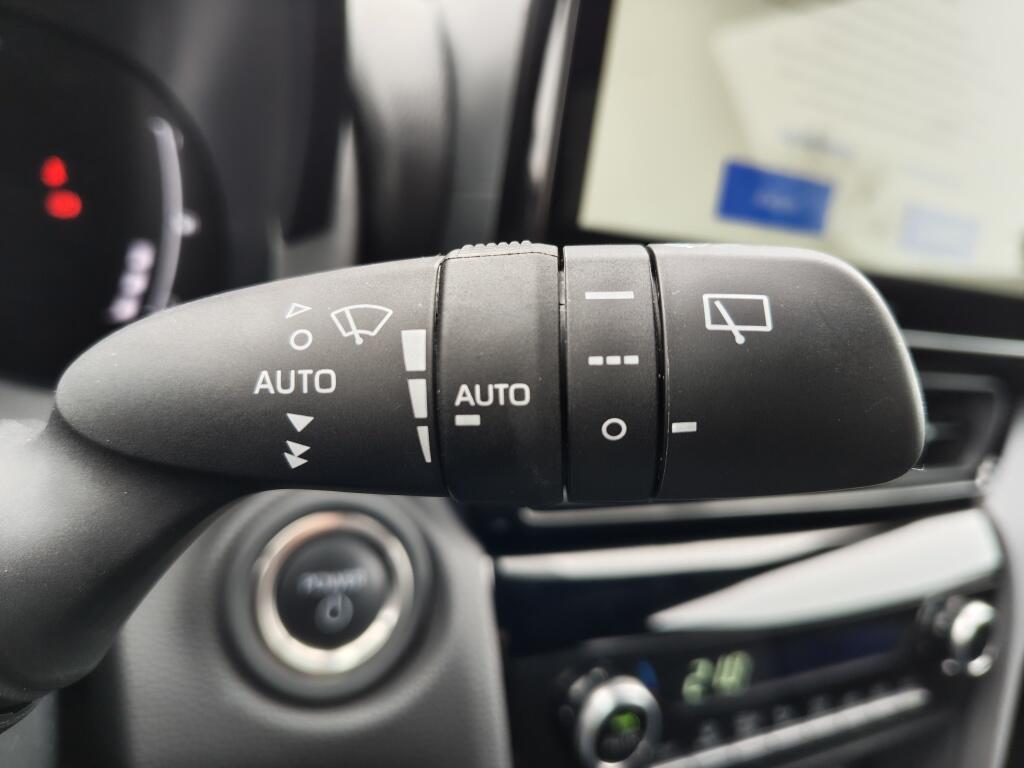 Toyota Yaris Cross 1.5 Hybrid 115 Dynamic | Stoel/Stuurverwarming | Android Auto - Image 14