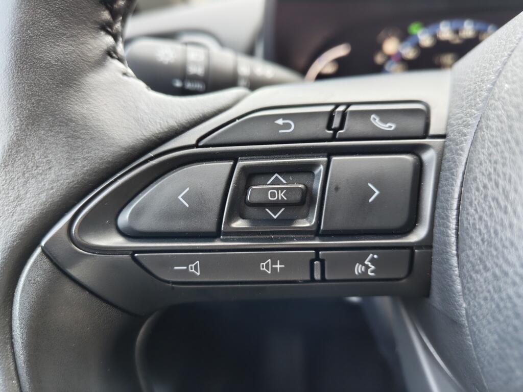 Toyota Yaris Cross 1.5 Hybrid Dynamic | HUD | Sensoren v/a | El. Achterklep | Stoel - Image 12