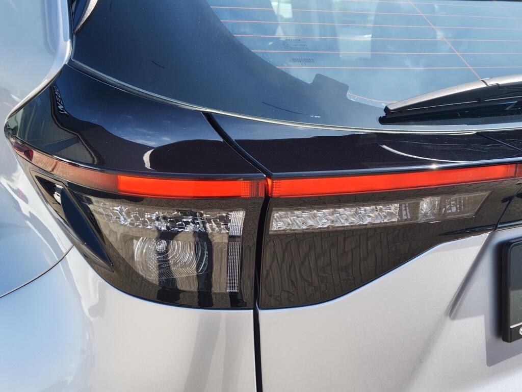 Toyota Yaris Cross 1.5 Hybrid Dynamic | HUD | Sensoren v/a | El. Achterklep | Stoel - Image 34