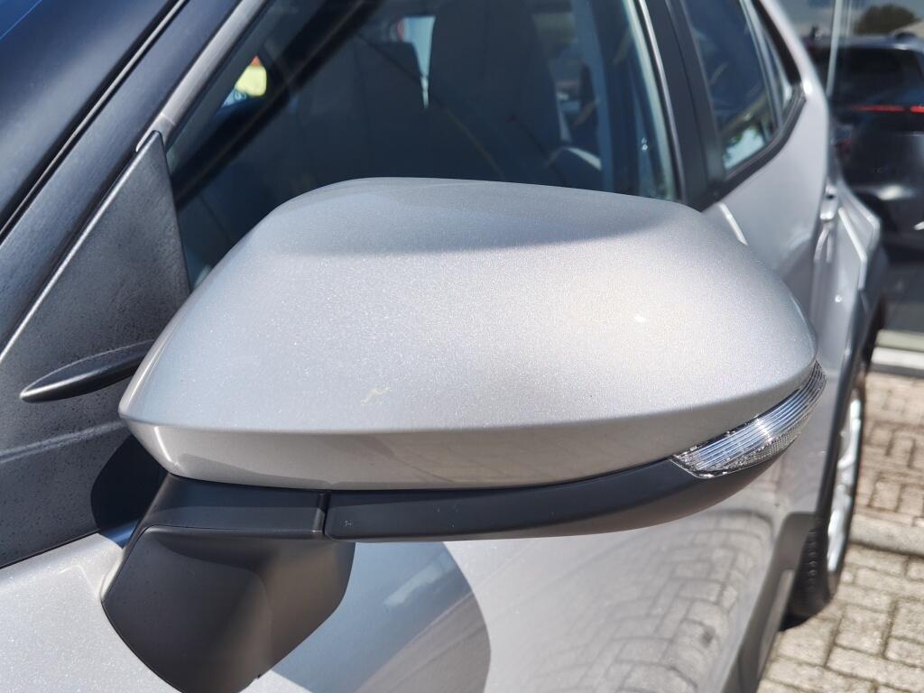 Toyota Yaris Cross 1.5 Hybrid Dynamic | HUD | Sensoren v/a | El. Achterklep | Stoel - Image 35