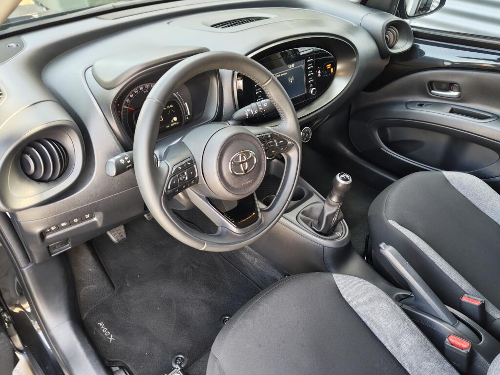 Toyota Aygo X 1.0 VVT-i MT Play | Trekhaak | 18'' Lichtmetaal | Android Auto - Image 25