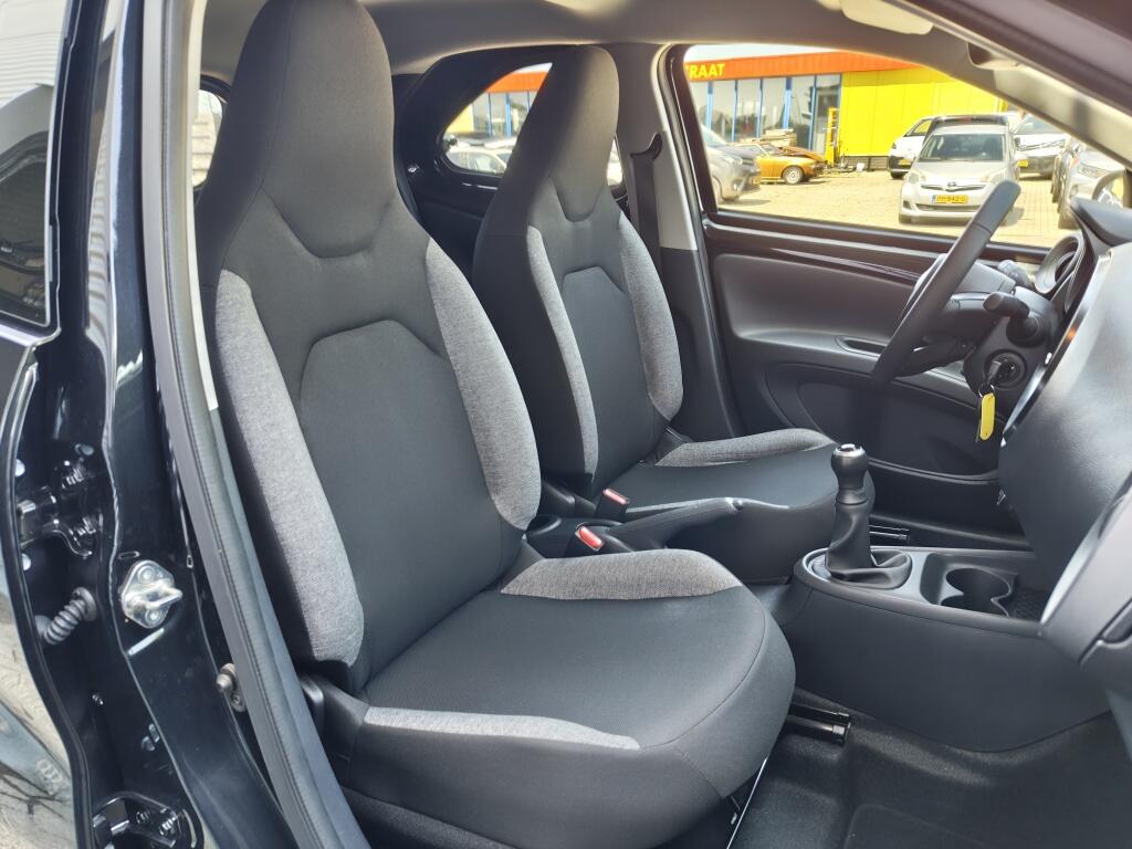 Toyota Aygo X 1.0 VVT-i MT Play | Trekhaak | 18'' Lichtmetaal | Android Auto - Image 27
