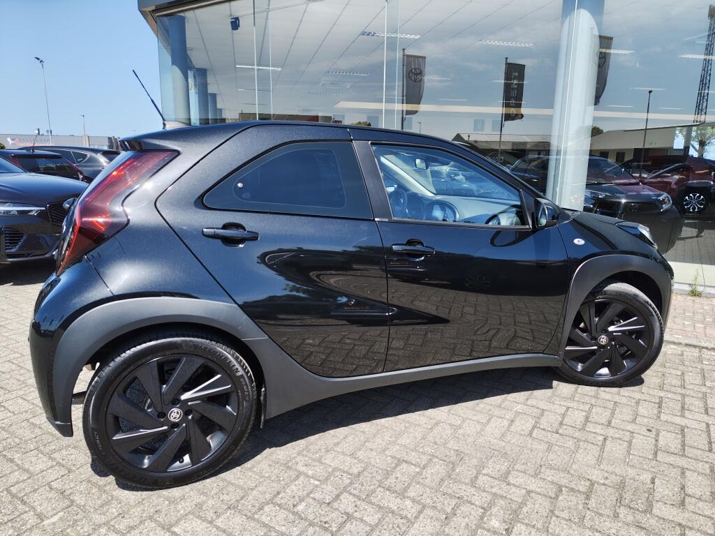 Toyota Aygo X 1.0 VVT-i MT Play | Trekhaak | 18'' Lichtmetaal | Android Auto - Image 5