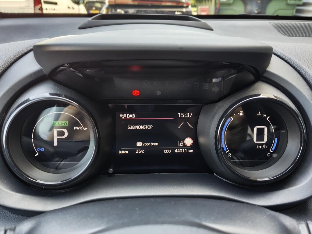 Toyota Yaris 1.5 Hybrid Dynamic | Navi | HUD | Half Leder  | Stuurverwarming - Image 10