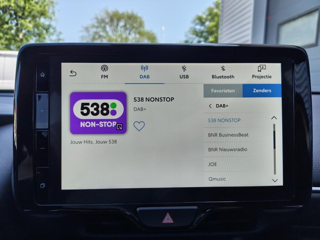 Toyota Yaris 1.5 Hybrid Dynamic | Navi | HUD | Half Leder  | Stuurverwarming - Image 16