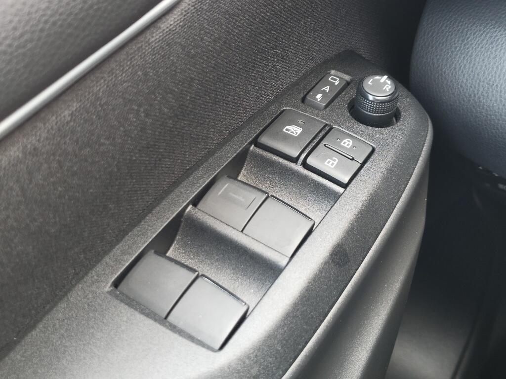 Toyota Yaris 1.5 Hybrid Dynamic | Navi | HUD | Half Leder  | Stuurverwarming - Image 23