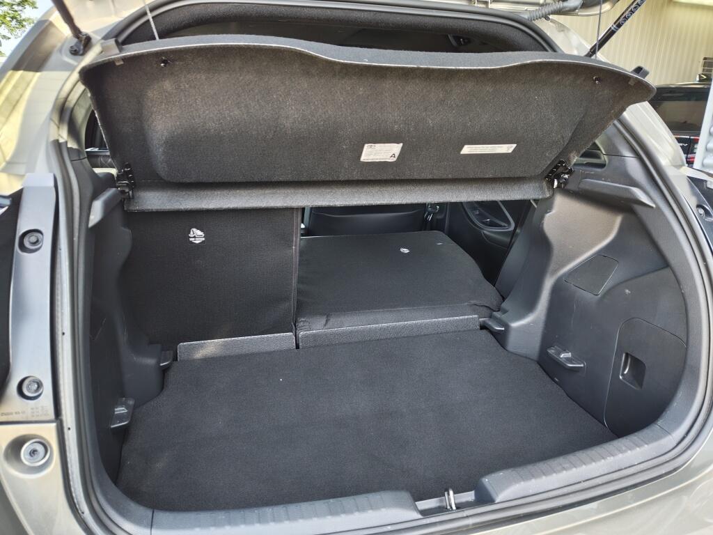 Toyota Yaris 1.5 Hybrid Dynamic | Navi | HUD | Half Leder  | Stuurverwarming - Image 34