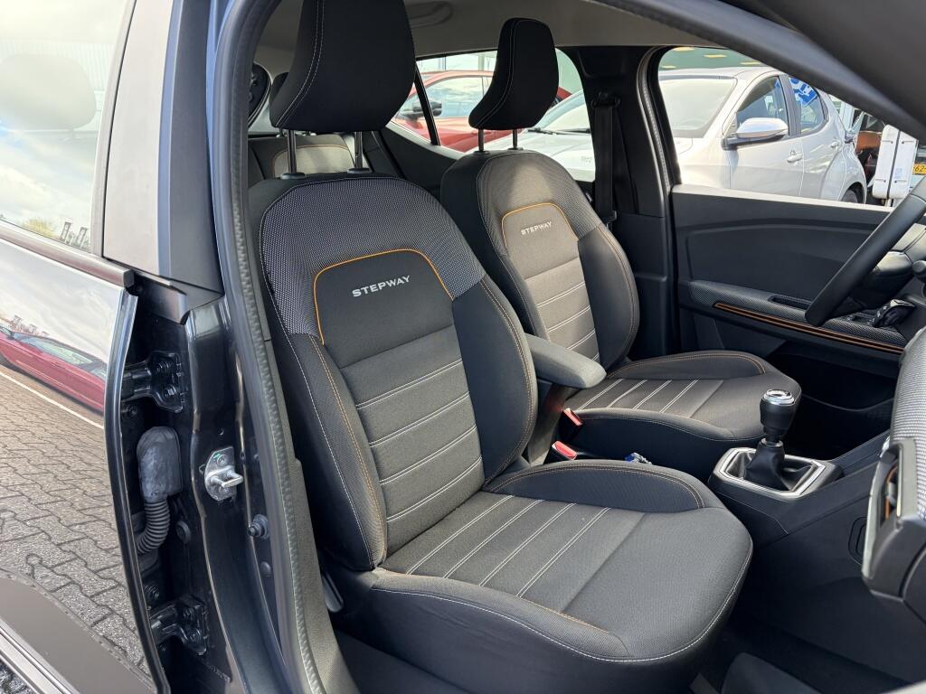 Dacia Sandero Stepway 1.0 TCe Bi-Fuel Essential | All-season | Sensoren achter | - Image 28