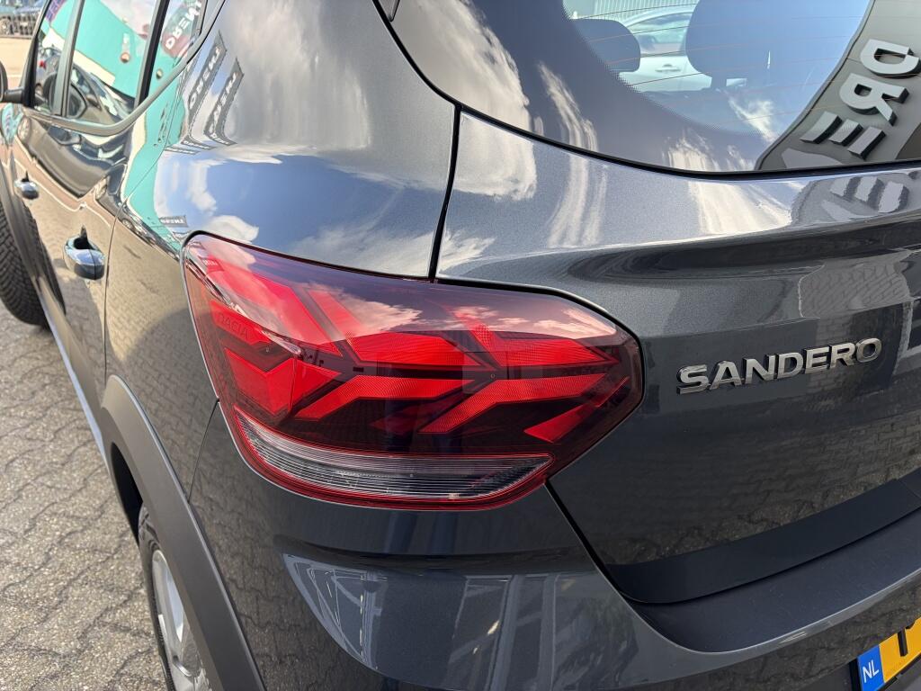 Dacia Sandero Stepway 1.0 TCe Bi-Fuel Essential | All-season | Sensoren achter | - Image 34