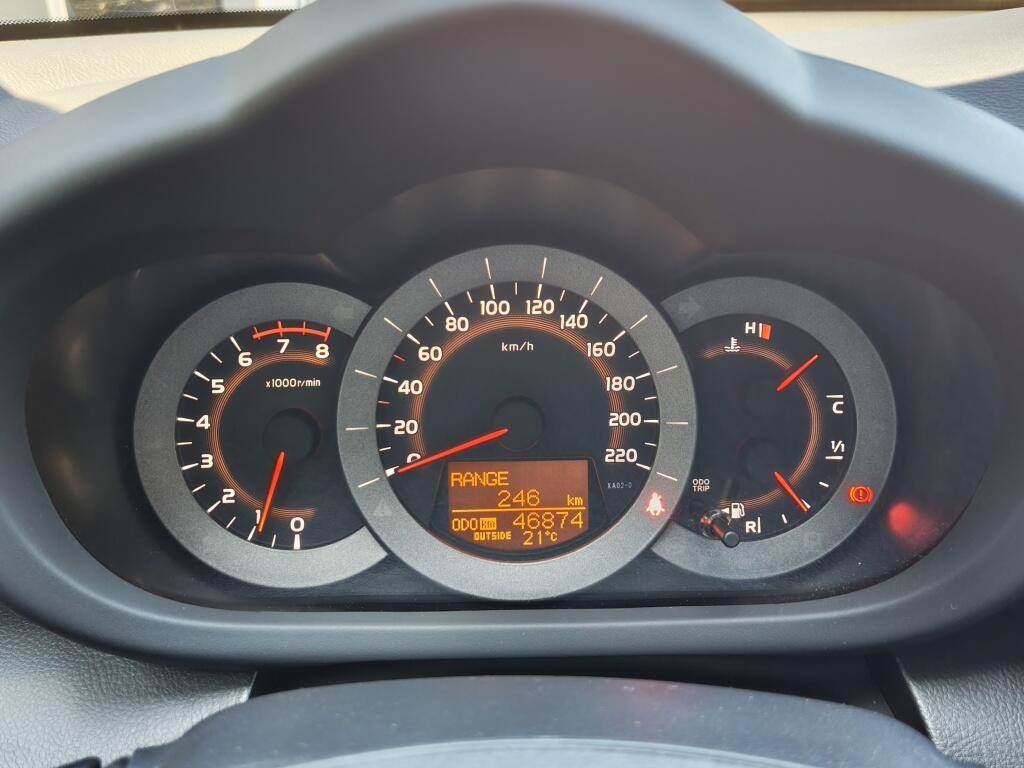 Toyota RAV4 2.0 VVTi Dynamic 2WD | Goed Onderhouden | 2000Kg Trekgew. - Image 10