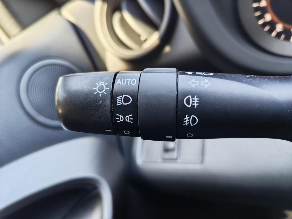 Toyota RAV4 2.0 VVTi Dynamic 2WD | Goed Onderhouden | 2000Kg Trekgew. - Image 11