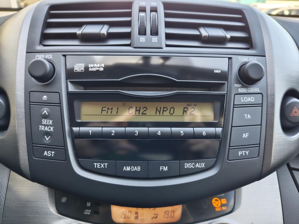 Toyota RAV4 2.0 VVTi Dynamic 2WD | Goed Onderhouden | 2000Kg Trekgew. - Image 14