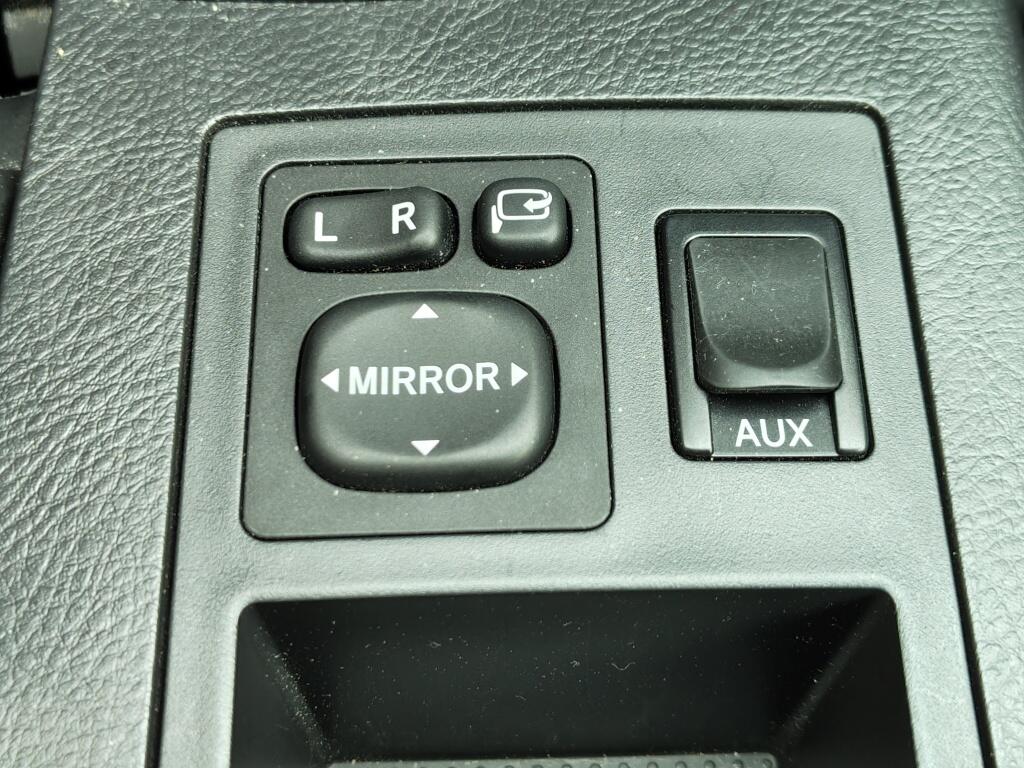 Toyota RAV4 2.0 VVTi Dynamic 2WD | Goed Onderhouden | 2000Kg Trekgew. - Image 19