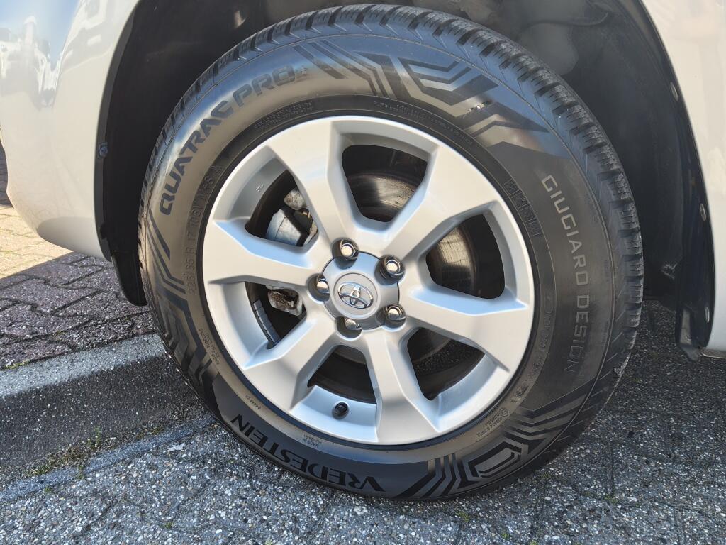 Toyota RAV4 2.0 VVTi Dynamic 2WD | Goed Onderhouden | 2000Kg Trekgew. - Image 32