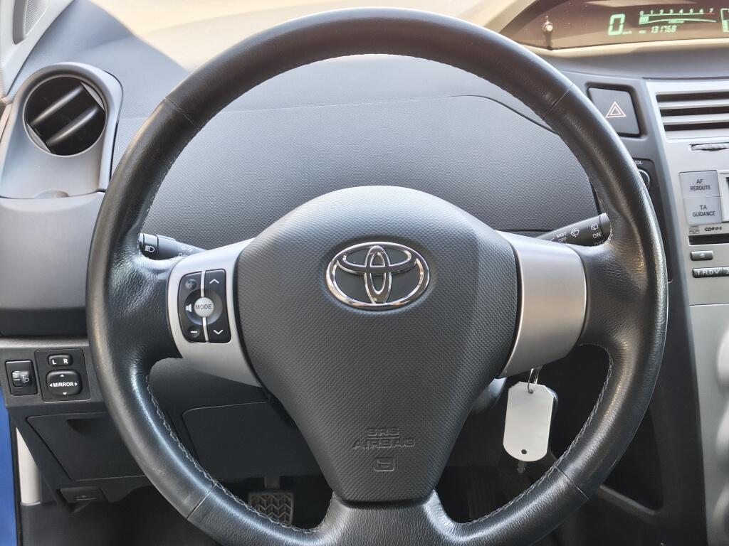 Toyota Yaris 1.3 VVTi Sol | Airco | Centrale Deurvergr. | El. Raambediening - Image 9