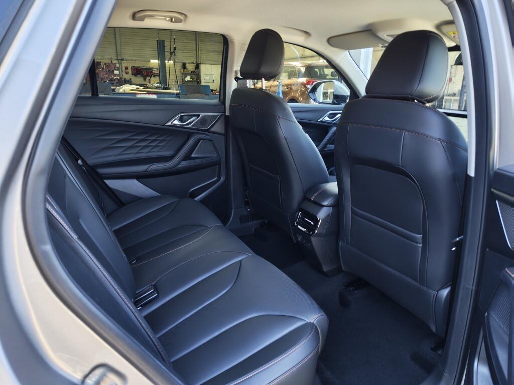 MG HS 1.5 PHEV Luxury | 7 Jaar Garantie | 360* camera | Leder | - Image 30
