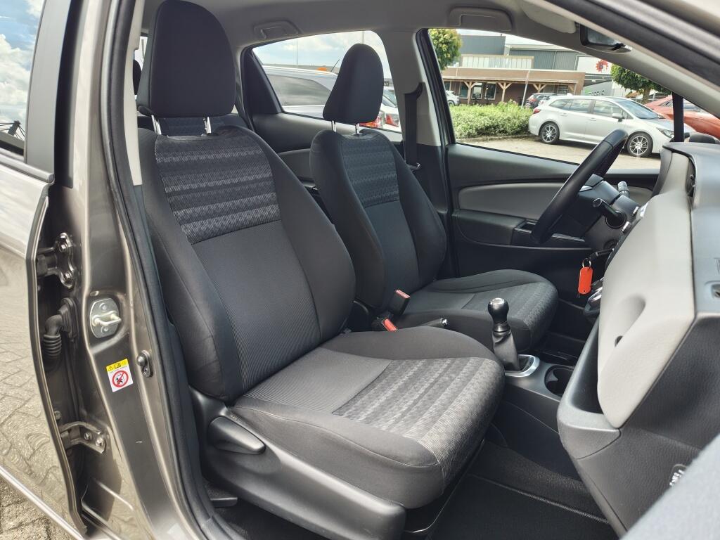 Toyota Yaris 1.0 VVT-i Aspiration | Airco | Goed Onderhouden | Achteruitrijca - Image 25