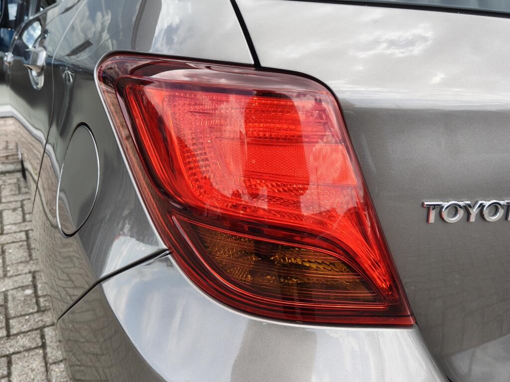 Toyota Yaris 1.0 VVT-i Aspiration | Airco | Goed Onderhouden | Achteruitrijca - Image 31