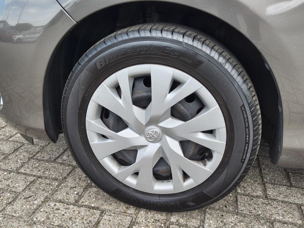 Toyota Yaris 1.0 VVT-i Aspiration | Airco | Goed Onderhouden | Achteruitrijca - Image 33