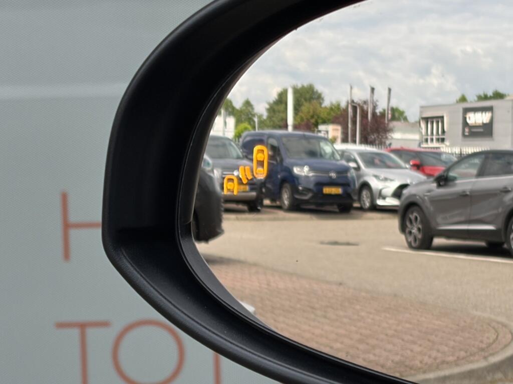 Toyota C-HR 1.8 Hybrid Bi-Tone | Premium Pack | JBL | Afneembare Trekhaak | - Image 37