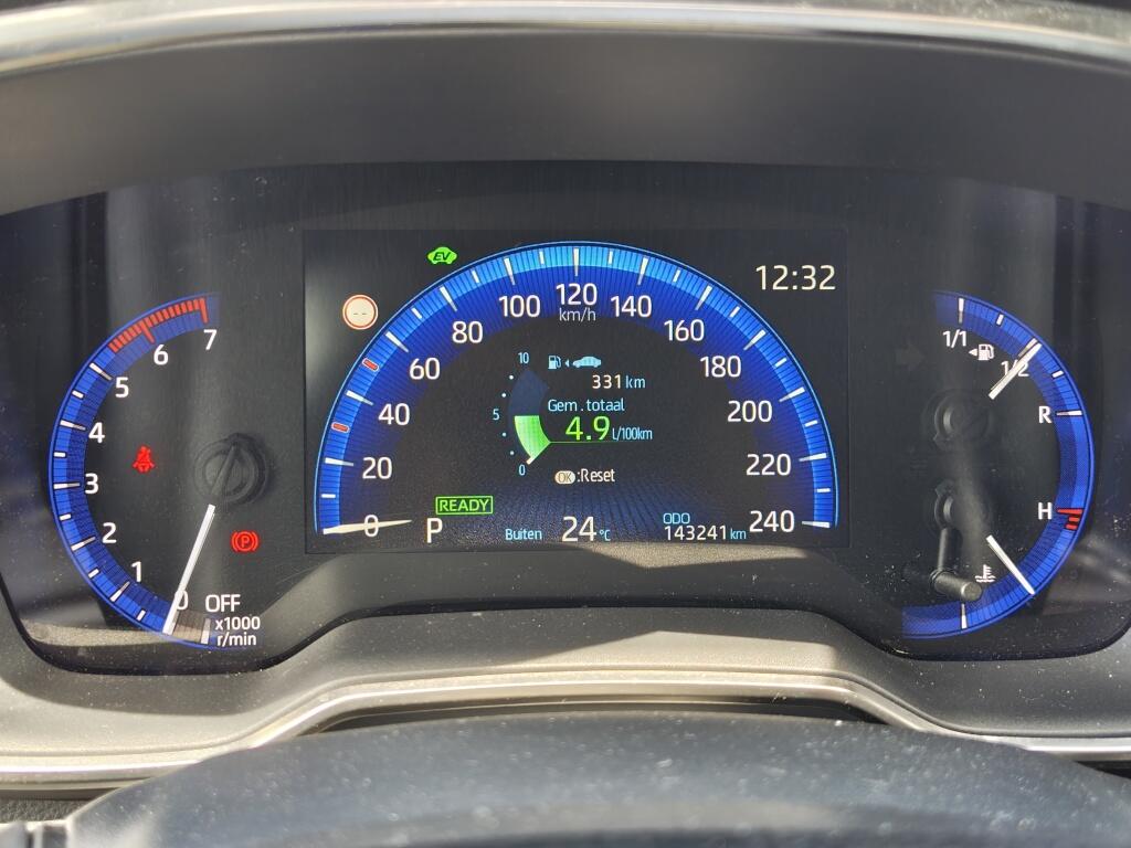 Toyota Corolla Touring Sports 1.8 Hybrid Dynamic | Trekhaak | Stoelverwarming | Apple Carplay - Image 11