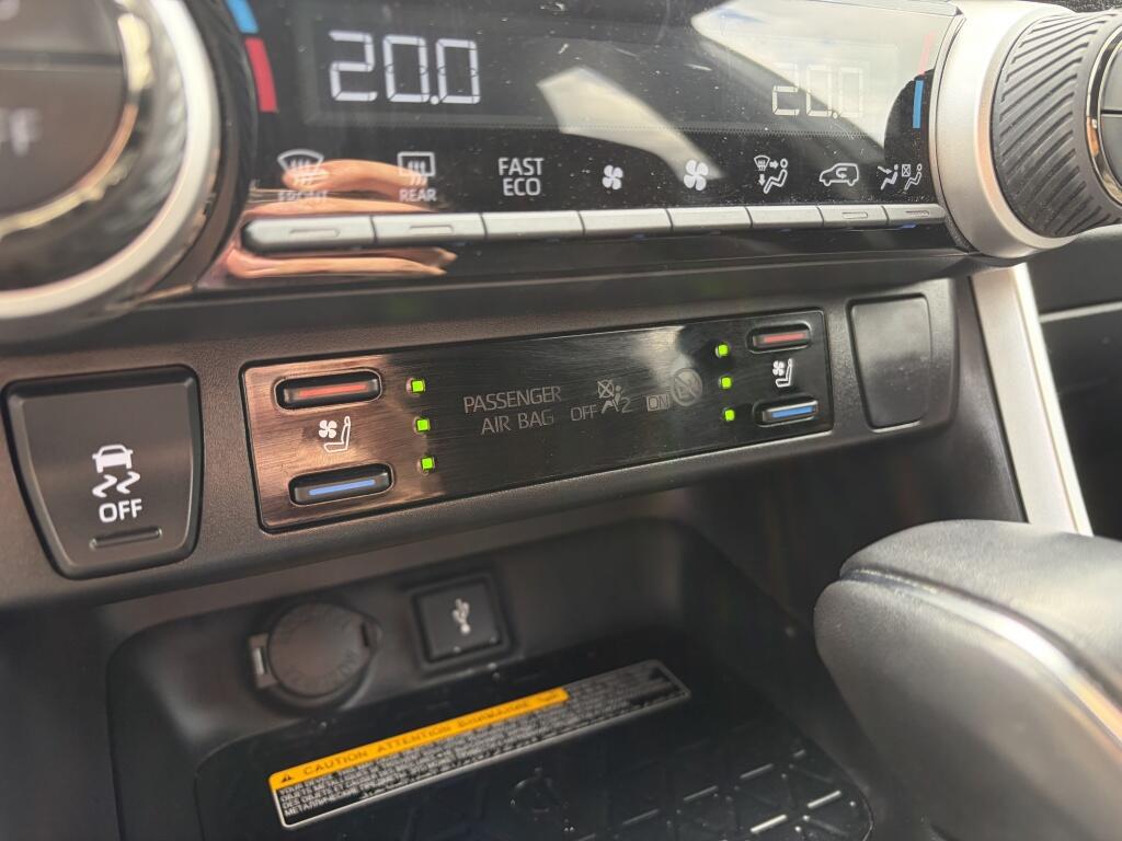 Toyota RAV4 2.5 Plug-In Hybrid Bi-Tone + | JBL | 360 Camera | HUD | Trekhaak - Image 28