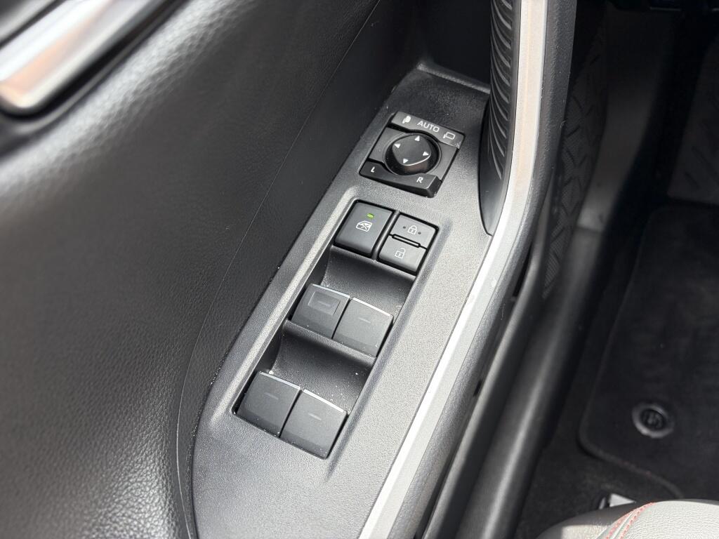 Toyota RAV4 2.5 Plug-In Hybrid Bi-Tone + | JBL | 360 Camera | HUD | Trekhaak - Image 30