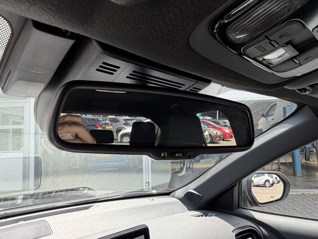 Toyota Yaris Cross 1.5 Hybrid 115 Dynamic | Sensoren v/a | Stuur + Stoelverwarming - Image 16